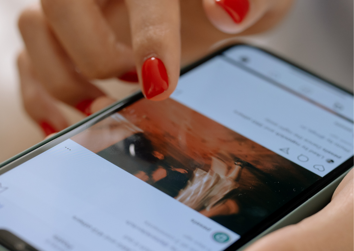 The psychology behind the scroll ; why some ads stop you cold .